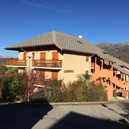 Appartement Offrant Une Magnifique Vue Des Montagnes Saint-Leger-les-Melezes Εξωτερικό φωτογραφία