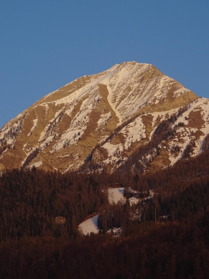 Appartement Offrant Une Magnifique Vue Des Montagnes Saint-Leger-les-Melezes Εξωτερικό φωτογραφία