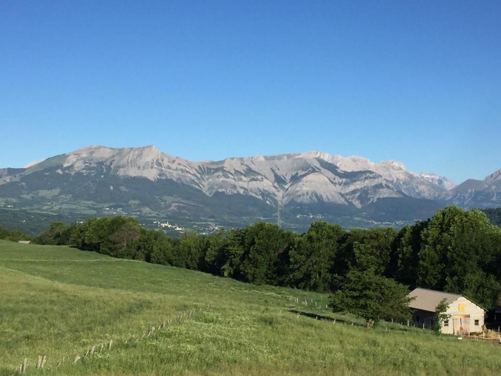 Appartement Offrant Une Magnifique Vue Des Montagnes Saint-Leger-les-Melezes Εξωτερικό φωτογραφία