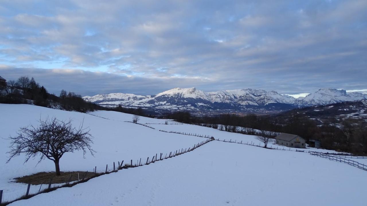 Appartement Offrant Une Magnifique Vue Des Montagnes Saint-Leger-les-Melezes Εξωτερικό φωτογραφία